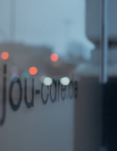 JOU care for beauty Team